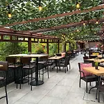 Freedom Lodge Great Ayton With Hot Tub And Onsite Bistro Great Ayton