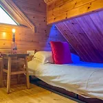 Freedom Lodge Great Ayton With Hot Tub And Onsite Bistro Hébergement de vacances Great Ayton