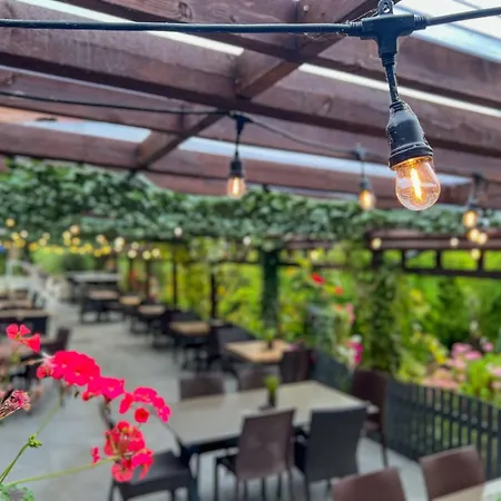 Ferienhaus Freedom Lodge Great Ayton With Hot Tub And Onsite Bistro