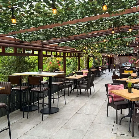 Freedom Lodge Great Ayton With Hot Tub And Onsite Bistro Great Ayton