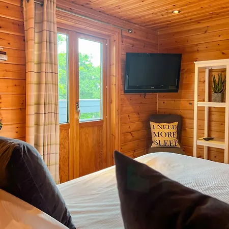 Freedom Lodge Great Ayton With Hot Tub And Onsite Bistro