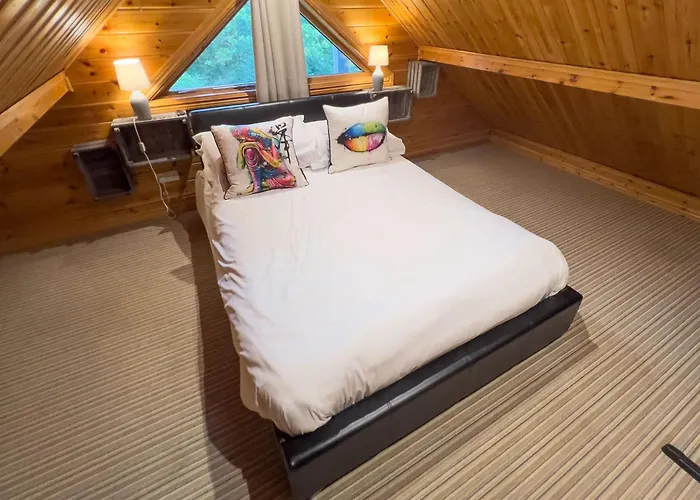 Freedom Lodge Great Ayton With Hot Tub And Onsite Bistro