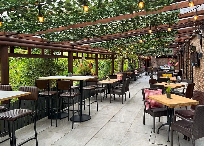 Freedom Lodge Great Ayton With Hot Tub And Onsite Bistro Great Ayton