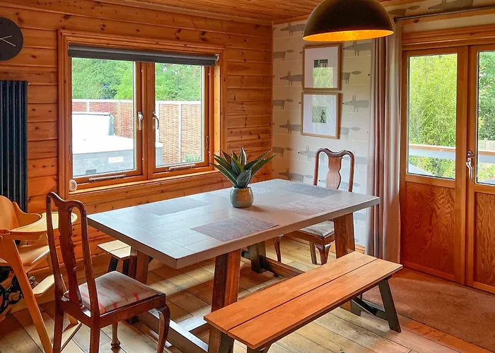 Freedom Lodge Great Ayton With Hot Tub And Onsite Bistro Holiday home *